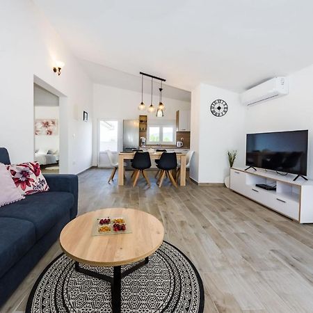 Apartmani Neva, Pridraga Luaran gambar