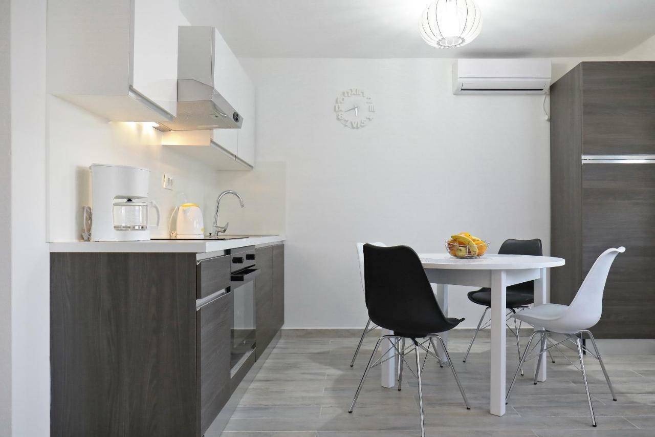 Apartmani Neva, Pridraga Luaran gambar