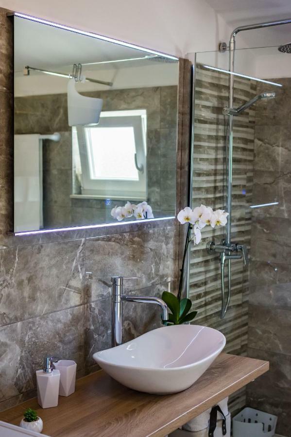 Apartmani Neva, Pridraga Luaran gambar