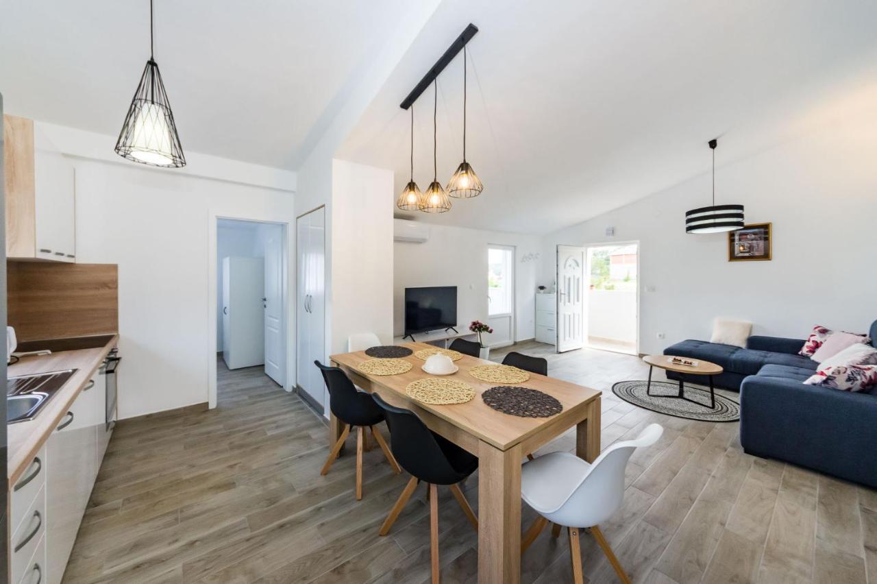 Apartmani Neva, Pridraga Luaran gambar